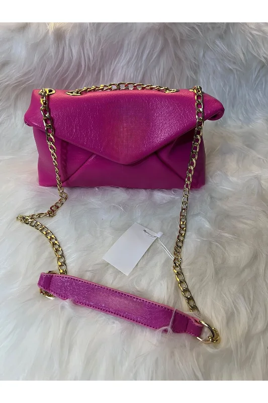 Kadın Kapaklı Zincir Askılı Omuz ve Çapraz Çanta 25x20x10 cm – Siyah / Kahverengi / Fuşya