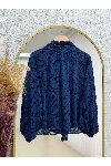 Güllü Önü Pileli Çıtır Desen Bluz-EK783-817 Lacivert — görsel 2